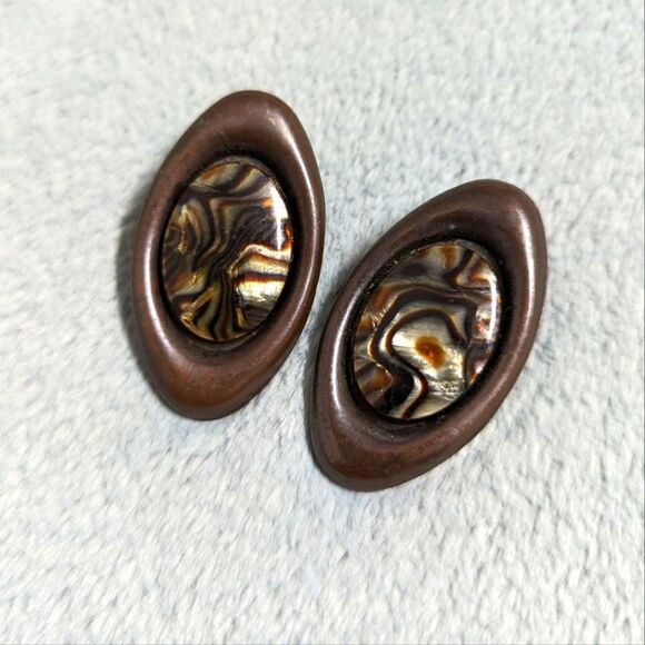 Vintage Treska Oblong Bronze/Grey Tone Metal and Faux Abalone Pierced Earrings - Picture 8 of 8